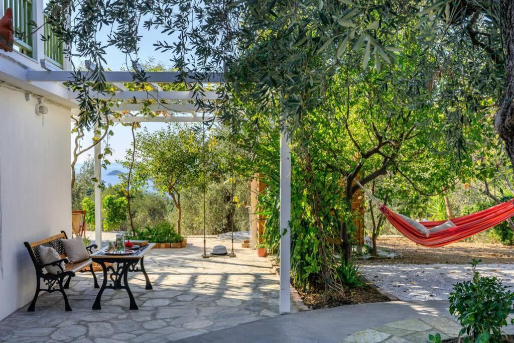 Nina-Myrtia Countryside House Skopelos Ditropo Eksteriør billede