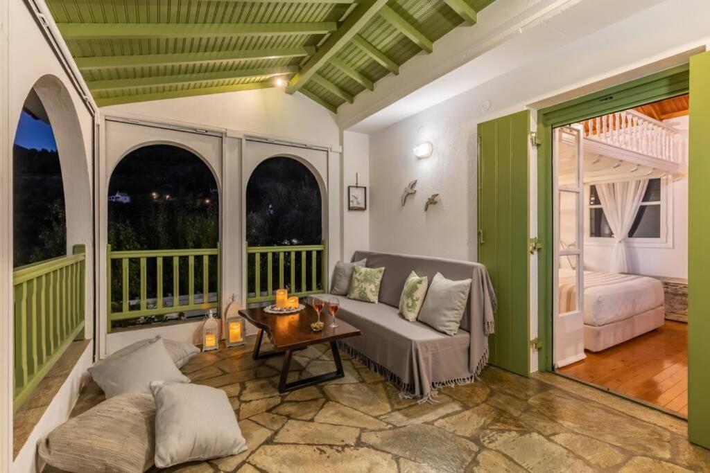 Nina-Myrtia Countryside House Skopelos Ditropo Eksteriør billede
