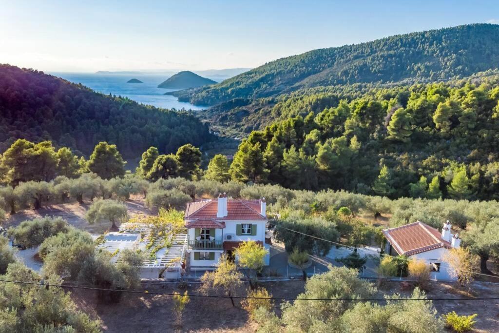 Nina-Myrtia Countryside House Skopelos Ditropo Eksteriør billede