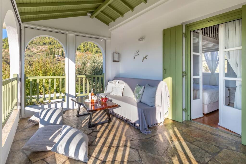 Nina-Myrtia Countryside House Skopelos Ditropo Eksteriør billede